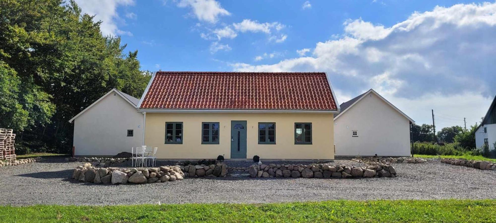 Villa Hus I Mysig By Naera Havet Ystad Exterior foto